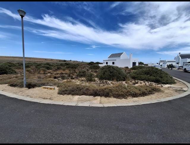 LAND FOR SALE IN BRITANNIA BAY